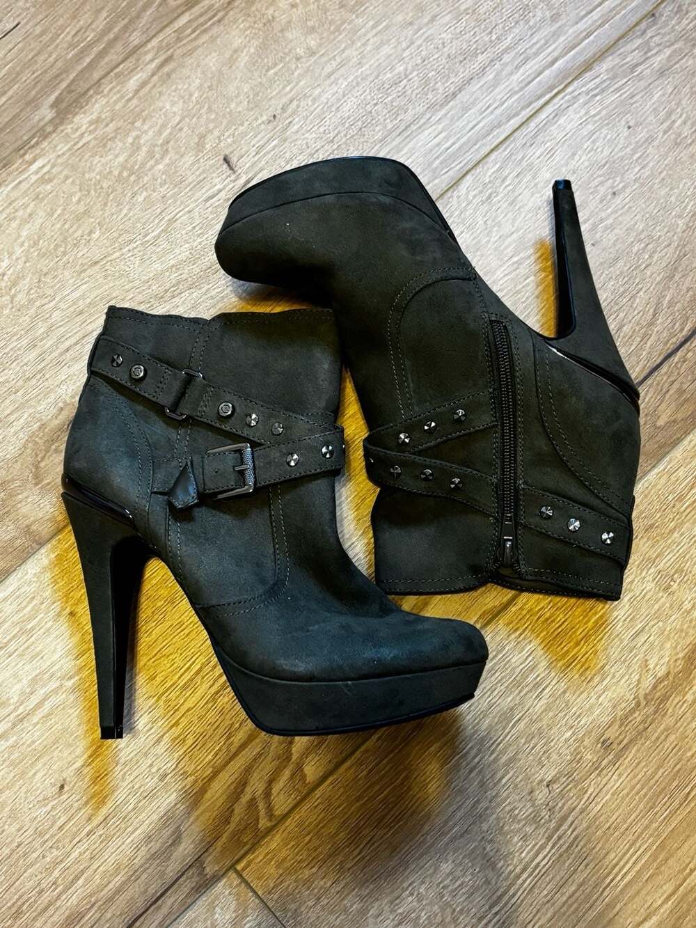 GBG Guess Olive Green Studded Buckle Platform Stiletto Ankle Boots Size 8M